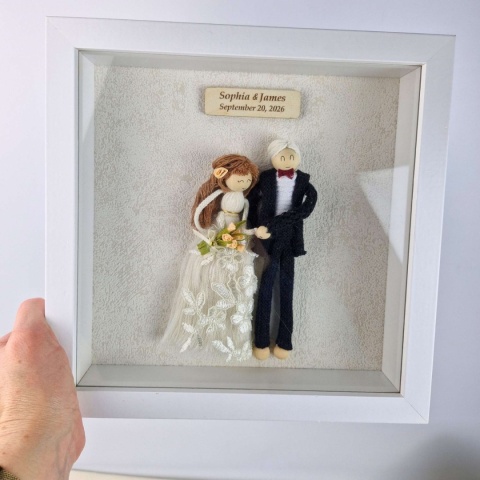Pamiątka Ślubu - personalizowana makrama w białej gablotce